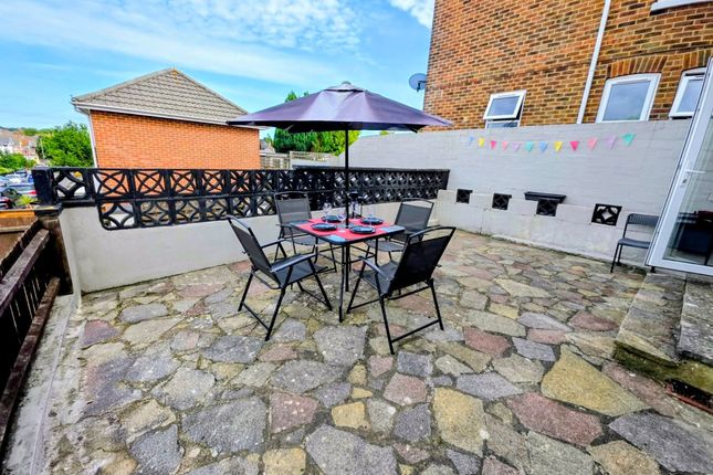 39 Bemister Road, Bournemouth photo 3