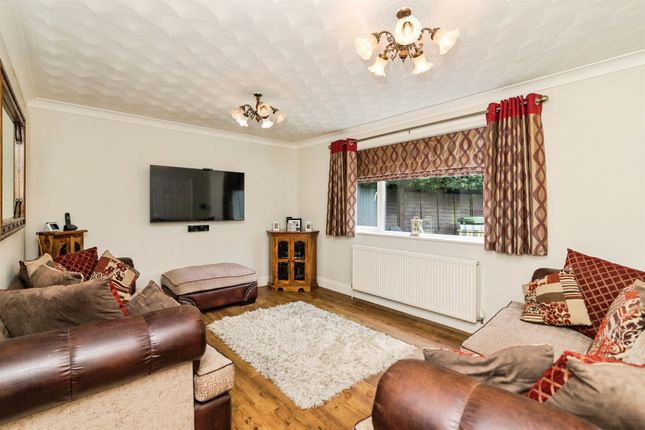 6, Murillo Drive, Lowestoft photo 3
