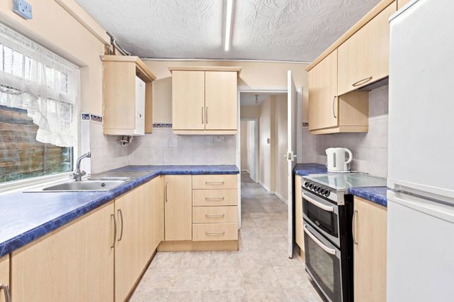 58, Halstead Road, Enfield photo 4