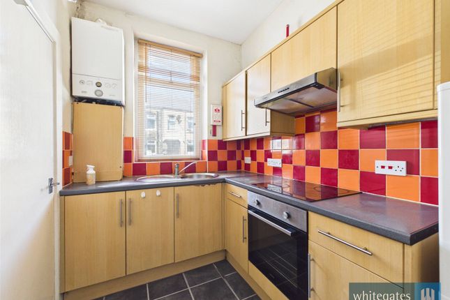 59, Fieldhead Street, West Yorkshire photo 3