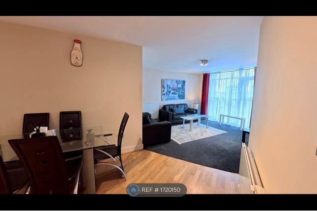 Flat, Altolusso Bute Terrace, Cardiff photo 3
