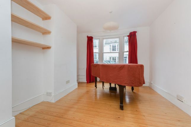 2 Toronto Terrace, Lewes photo 3