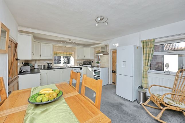 Maple Cottage, Chequers Lane, Thetford photo 5