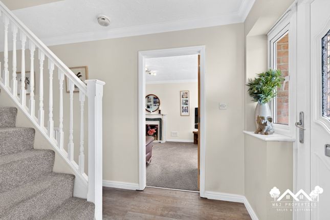 20, Thorneylea, Blackburn photo 3