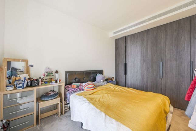 1-bed flat on Bagshaw Building, Canary Wharf, £2,817/mo