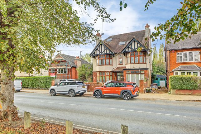 6 Bedroom Detached in NN2 6JA