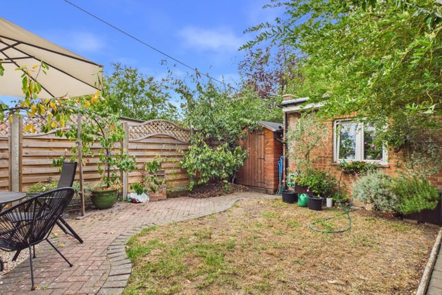8, Princes Way, Middlesex photo 4