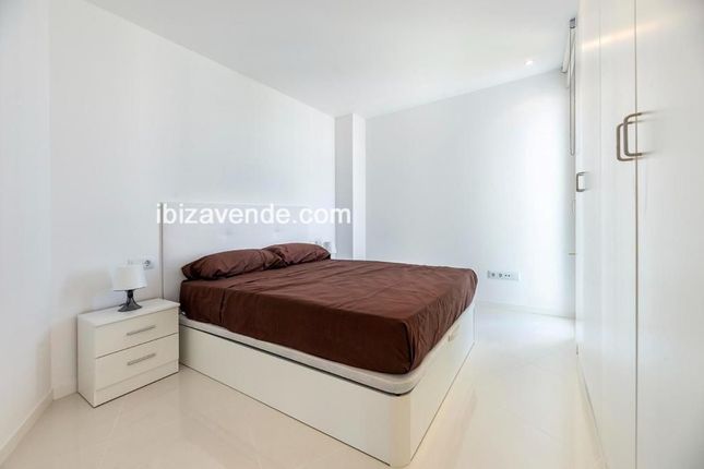 Apartment for sale in Playa Den Bossa, Ibiza, Baleares