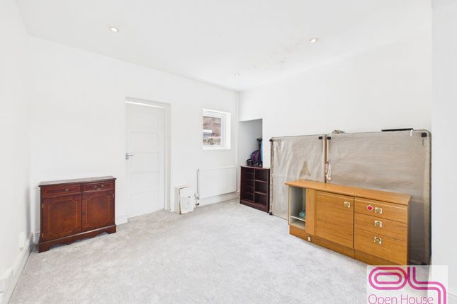 124 Wildman Street, Preston photo 4