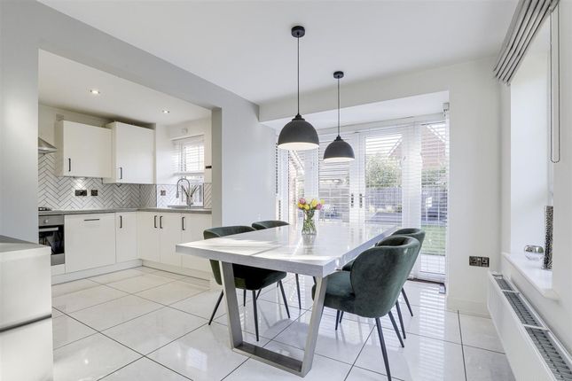11 Gum Tree Close, Nottingham photo 3