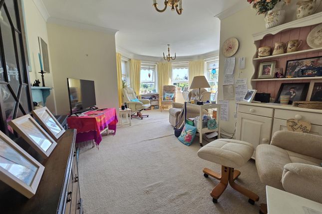 Flat 18, Reddleman House, Sturminster Newton photo 2