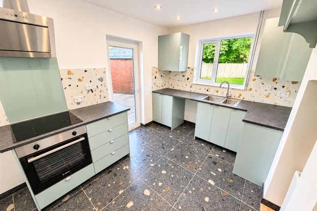 Stephenson Way, Corby photo 3