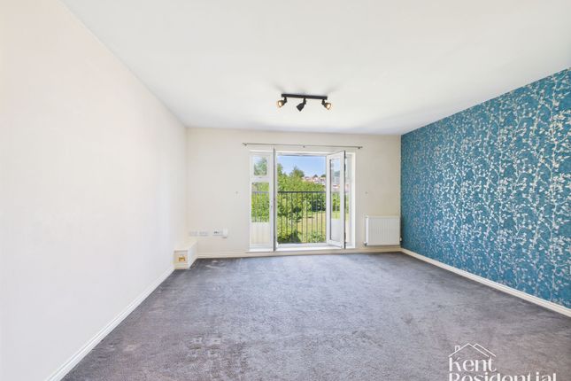Flat 22, Tucano Court Silver Streak Way, Rochester photo 4