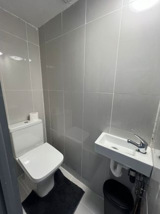 44 Morley Road, London photo 3