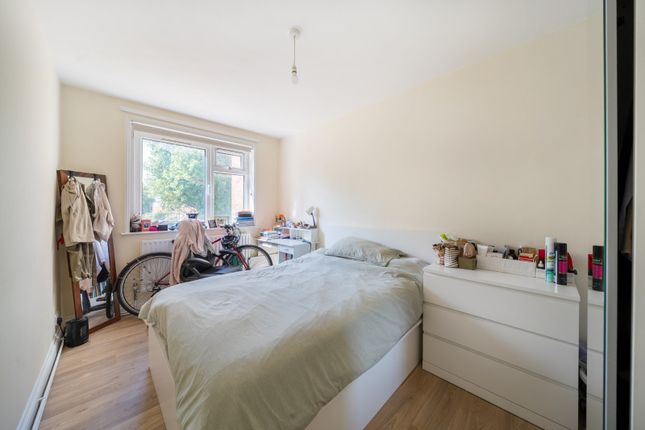 251, Friern Road, London photo 3