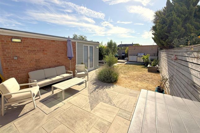 28, Bowbridge Gardens, Bottesford photo 4