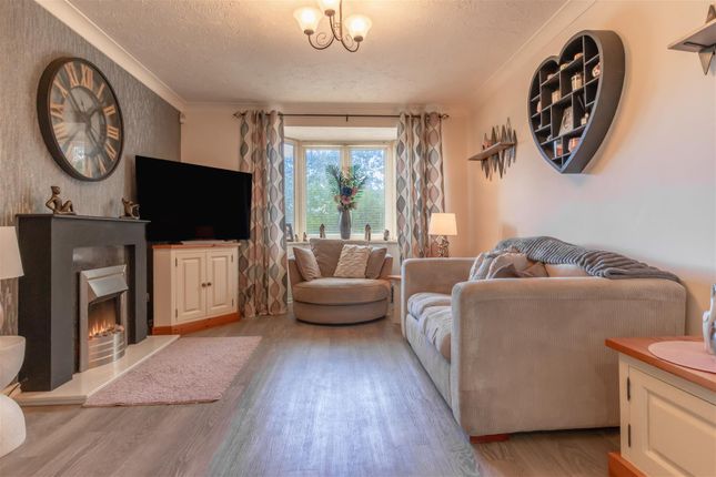 16, Shepherds Hill, Southam photo 4