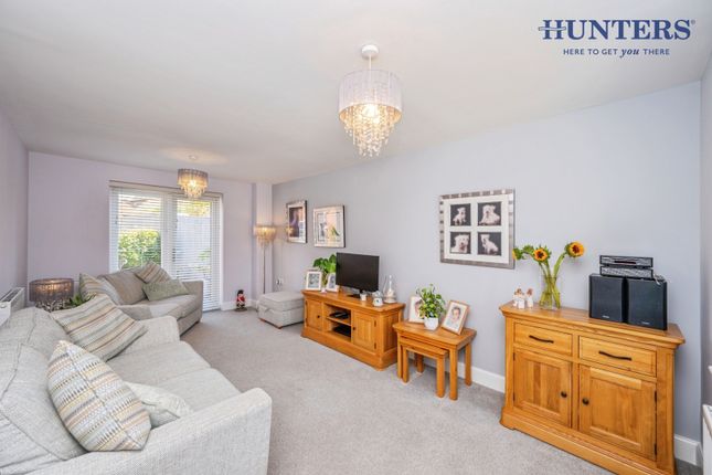 6, Faraday Road, Lichfield photo 4