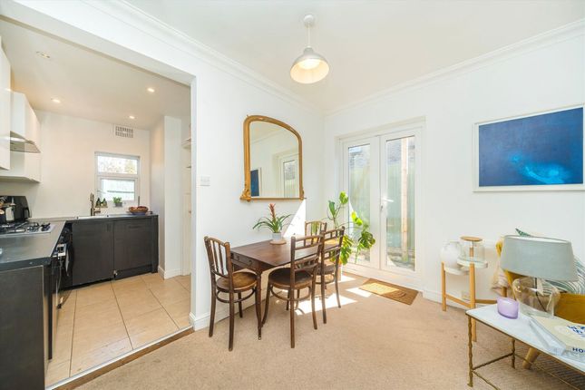83, Woodbury Street, London photo 3