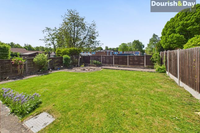 8 Bradshaw Way, Stafford photo 4