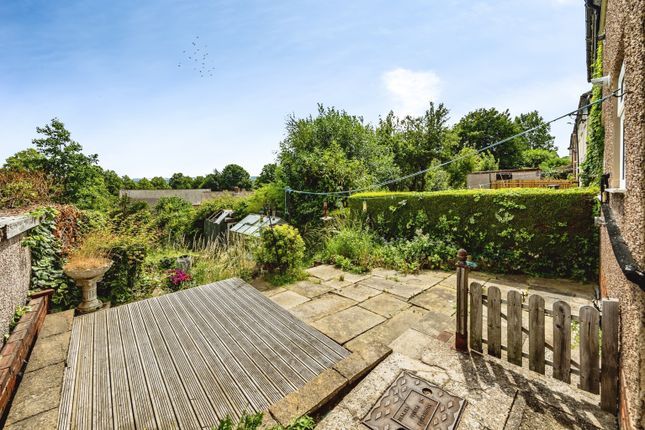 26, Ochrewell Avenue, Huddersfield photo 2