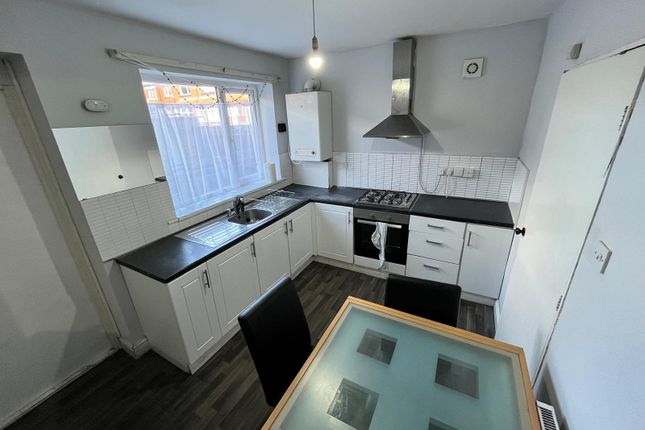 Walmsley Road, Leeds photo 4
