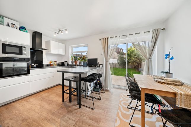 Hall Place Dog Walking Crayford Property To Rent In Dartford Zoopla