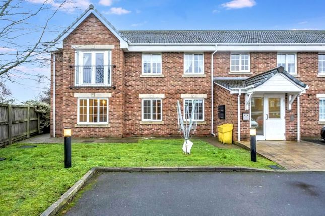 2-bed flat on St Wilfreds House,, 155 Moat Way, Selby, £85,000