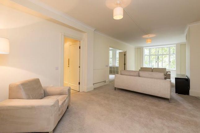 Strathmore Court, 5, Park Road, London photo 3