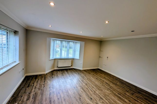 19, Rudgard Way, Liphook photo 4