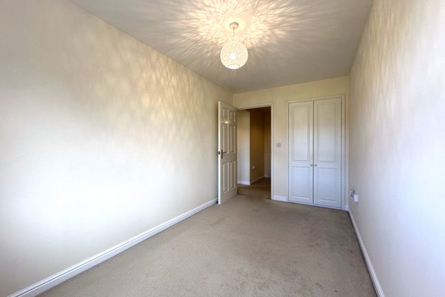 Flat for sale in Circus Square, Colchester