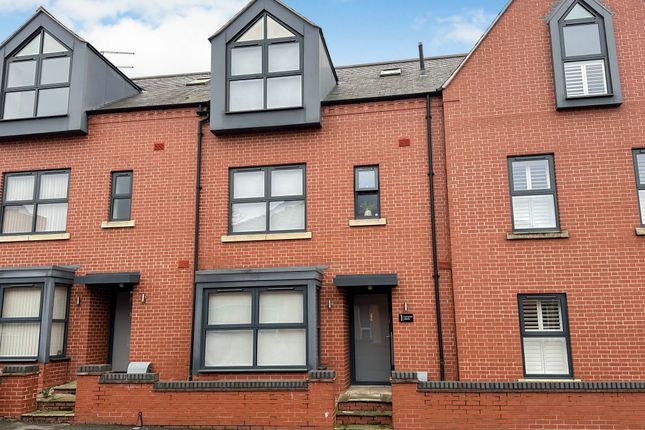 Thumbnail Town house for sale in Hampton Street, Lincoln