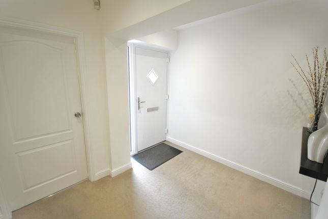 3, Edgehill Road, Doncaster photo 3