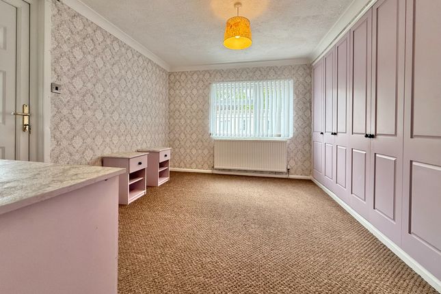 30 Dibles Park, Warsash, Southampton photo 4