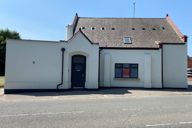 Room 2, 210, Robins Lane, St. Helens photo 2