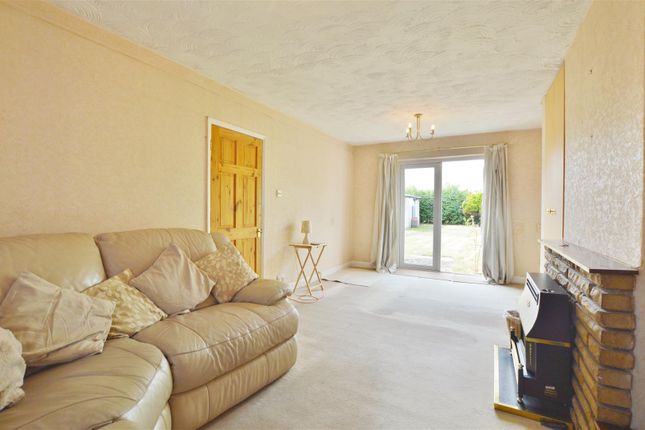 108, Waterbeach Road, Slough photo 4