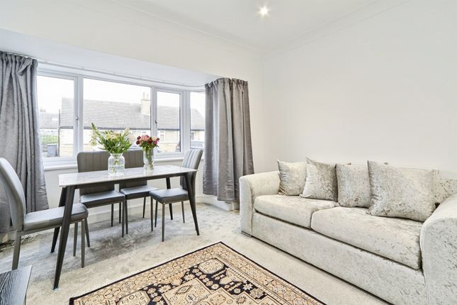 27, The Cedars, Leeds photo 3