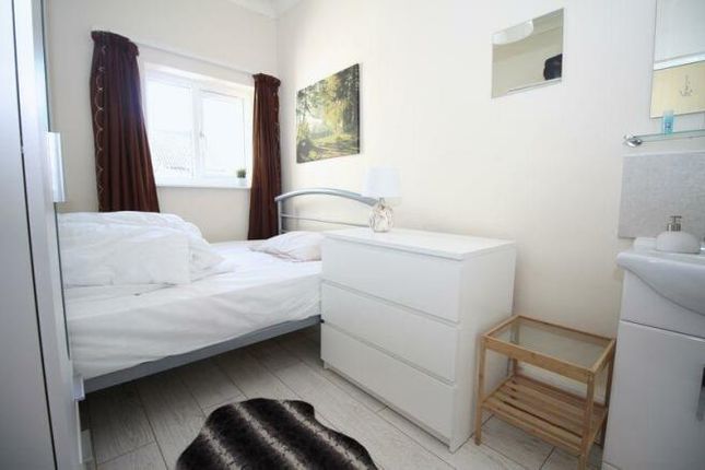 25, Myrtle Street, Middlesbrough photo 5