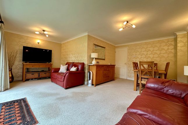 11 Highfield Approach, Billericay photo 4