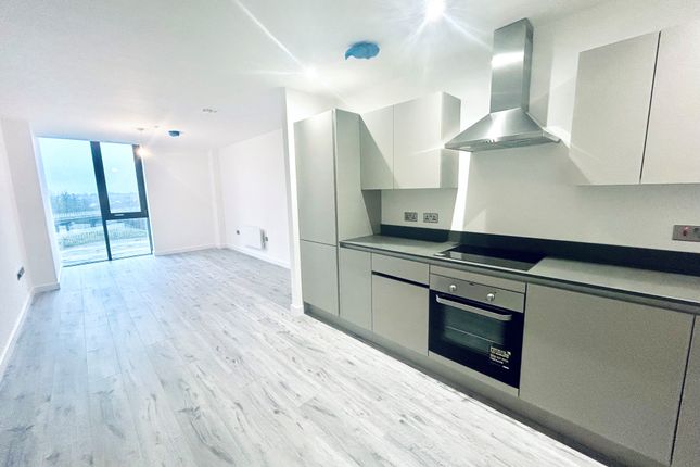 Flat 100, Milton Keynes photo 2