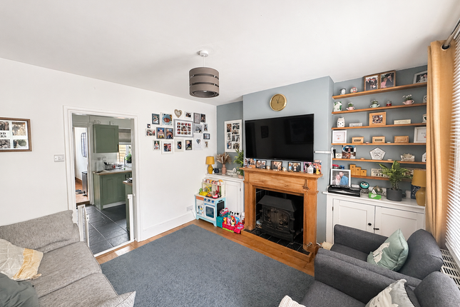 Daisy Cottage, 1 Howland Road, Marden photo 2