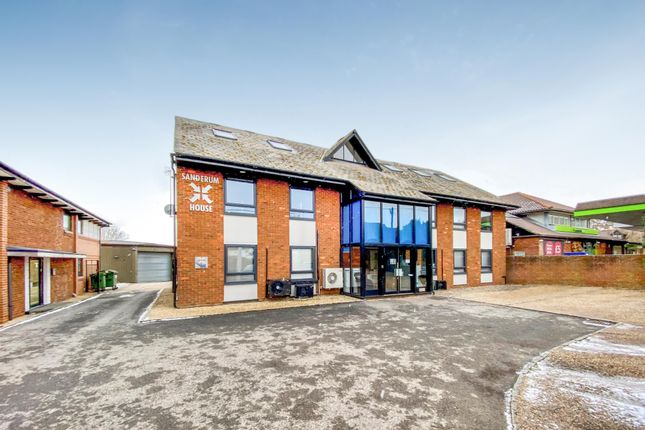 Thumbnail Office to let in Sanderum Centre, Oakley Road, Chinnor