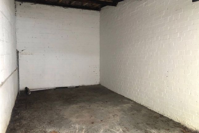 Thumbnail Parking/garage to rent in South Grove, London