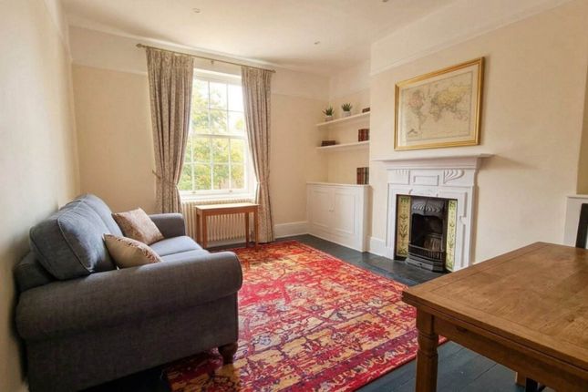 8 Jeffreys Court, Jeffreys Road, London photo 2