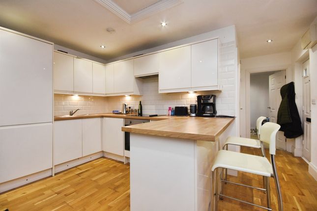 13, Little Dytchleys Mews, Coxtie Green Road, Brentwood photo 3
