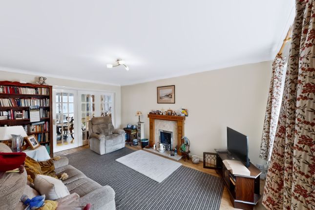 6 Farleigh Close, Bolton photo 2