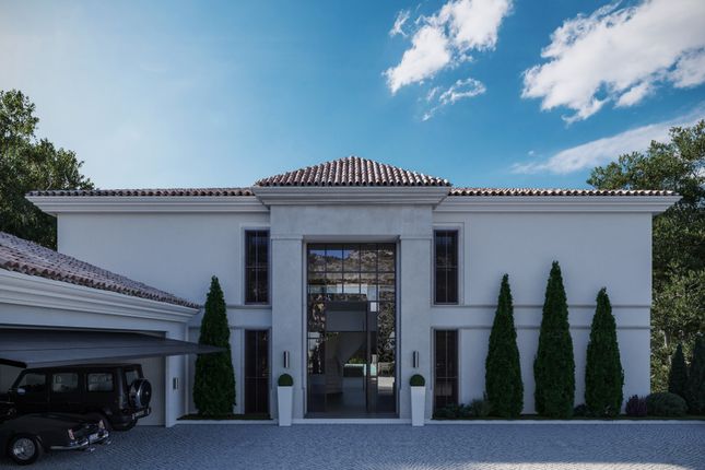 Villa for sale in Cascada De Camojan, Marbella, Malaga, Spain