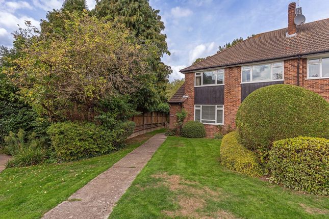 17 Bromet Close, ...