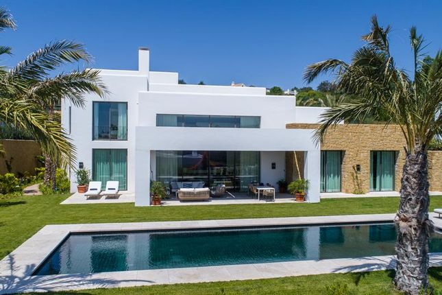 Villa for sale in Casares, Costa Del Sol, Spain