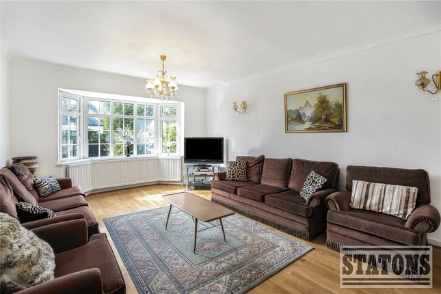 32, Claremont Road, Hadley Wood photo 3